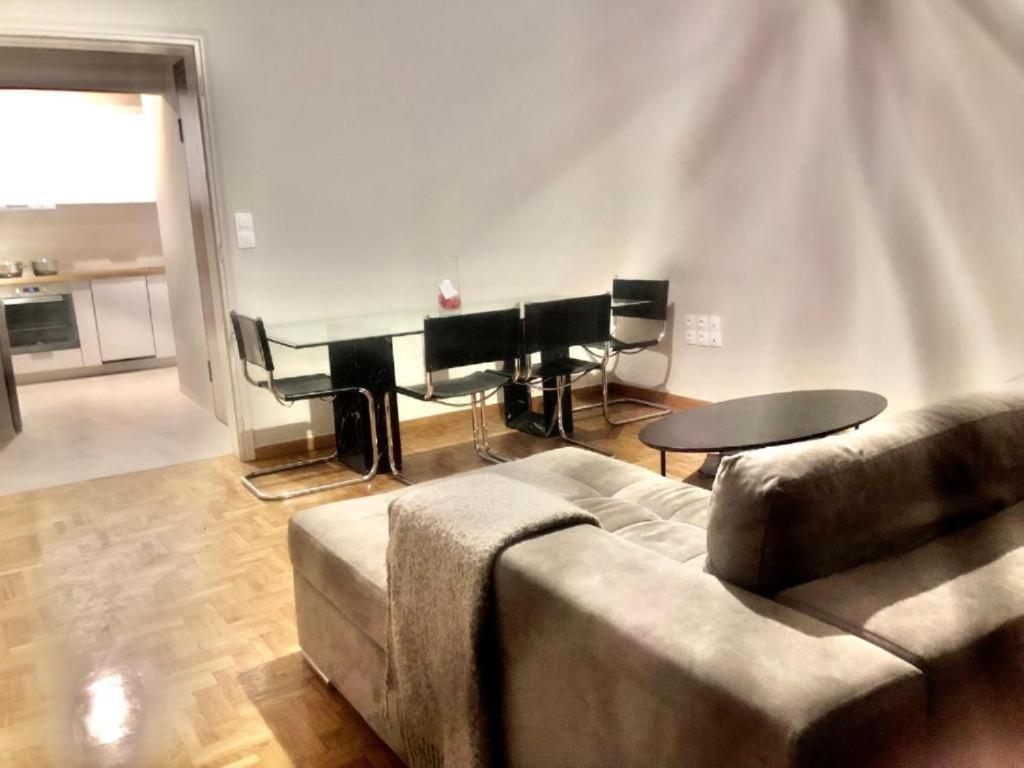 Economy Shared Apartment E In Central Athén Kültér fotó